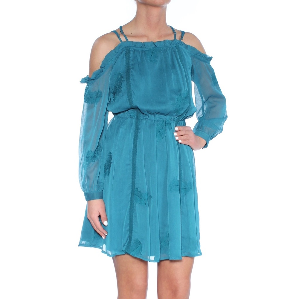 NWT Adelyn Rae teal off the shoulder dress, size M